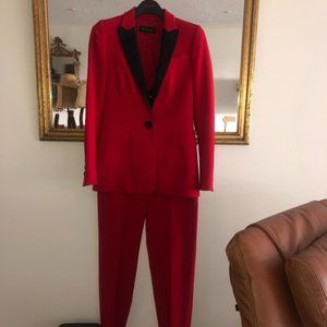 Escada Pant Suit Size 32 Red Black Lapels